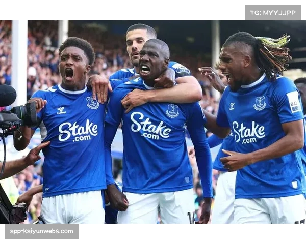 英超球队应对高位逼抢策略 门将出球体系成关键环节